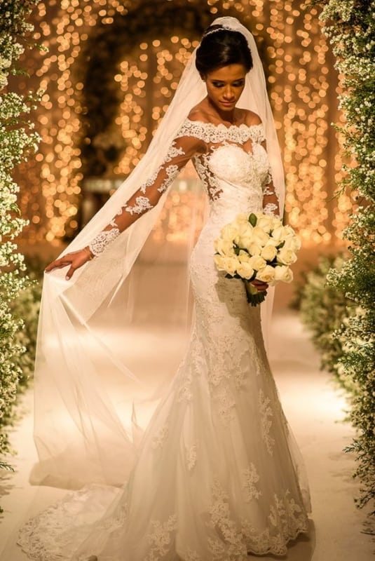 vestido de noiva sereia com véu