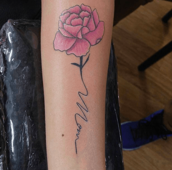 tattoo de mãe no braço