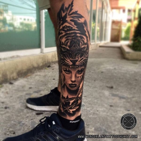 tatuagem na panturrilha masculina india com tigre
