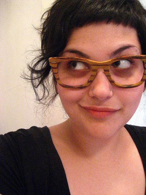 óculos de madeira feminino
