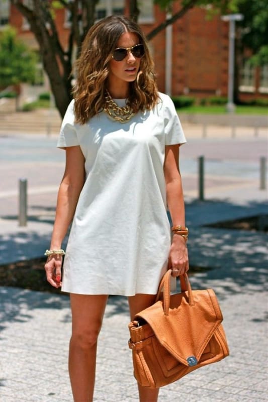 Visual casual com vestido curto off white