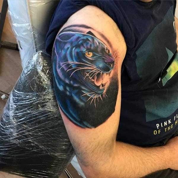 tatuagem pantera negra no braço