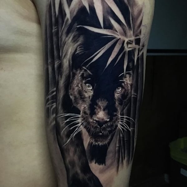 tatuagem pantera negra realista sombreada