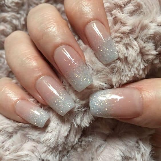 nail art ombré com glitter