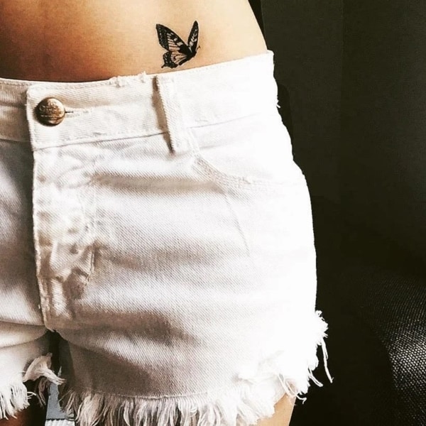 tattoo pequena de borboleta