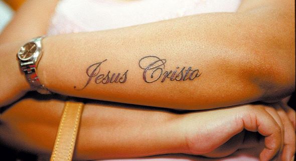 Tatuagem Jesus Cristo escrita ideias