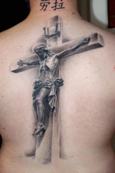 tatuagem de Jesus na cruz inspiração 1