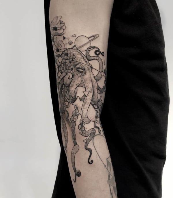 tatuagem de polvo no braço