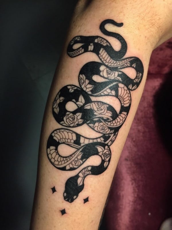 como fazer tatuagem de serpente