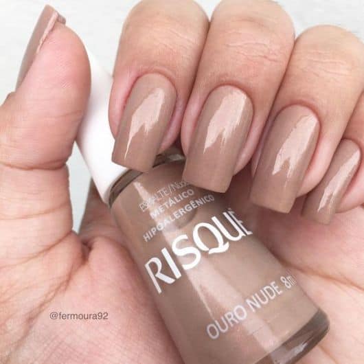 Esmalte ouro cor nude da Risqué