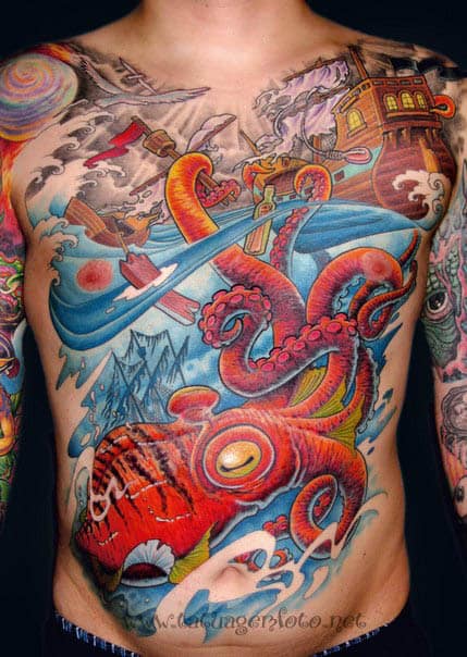 Linda tatuagem fundo do mar realista