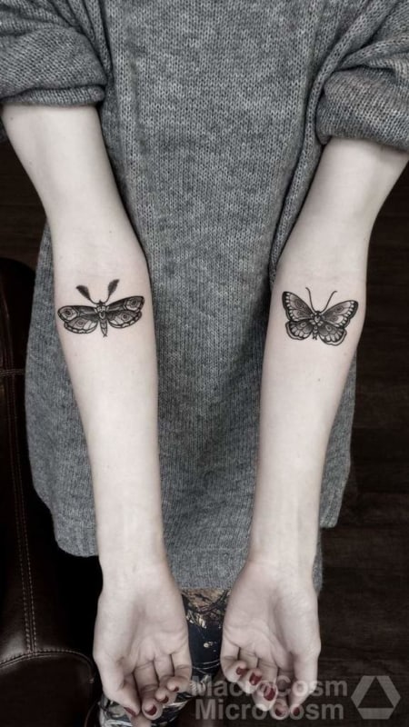 Tatuagem de Mariposa minimalista