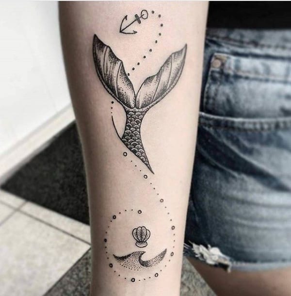 Tatuagens fundo do mar preto e branco minimalista