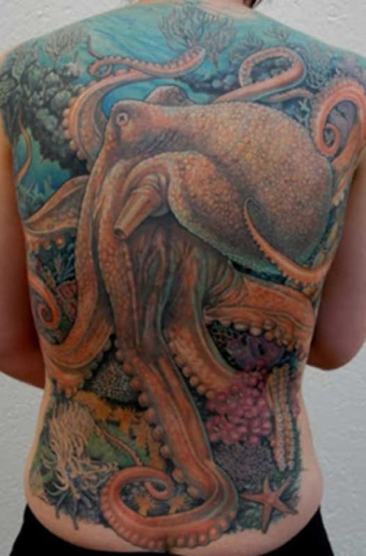 tatuagem fundo do mar nas costas como fazer