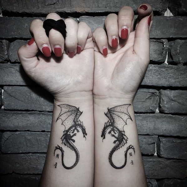 Tatuagem Dragão chines no pulso
