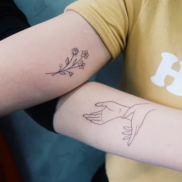 tatuagem fineline feminina nos braços