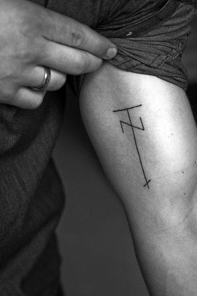 tatuagem fineline masculina ideias