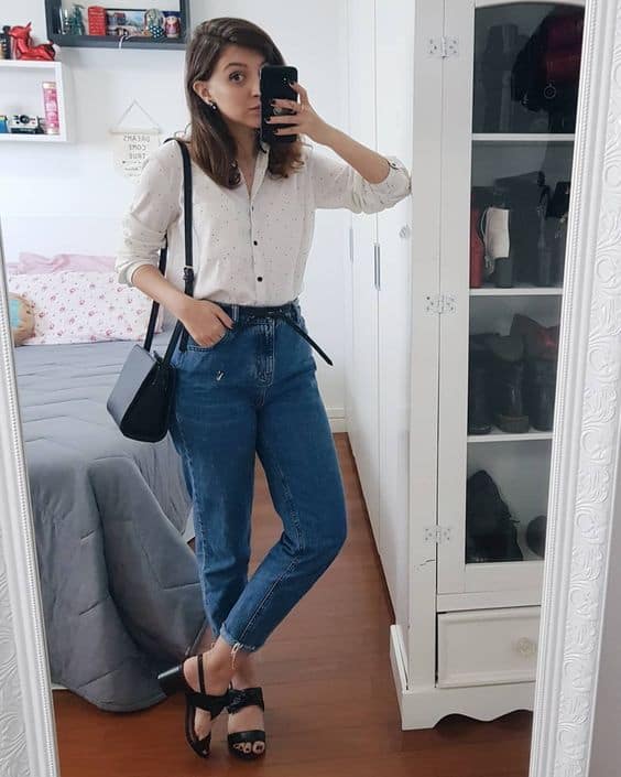 look casual com calça mom jeans