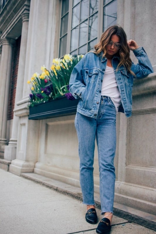 34 look com calça mom vintage e jaqueta jeans