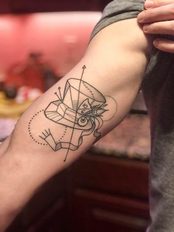tattoo moderna do Chapeleiro Maluco de Alice no País das Maravilhas