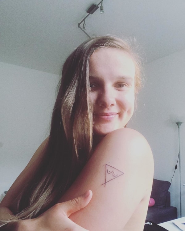 tattoo delicada feminista