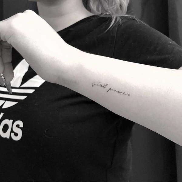 tatuagem feminista no braco 1