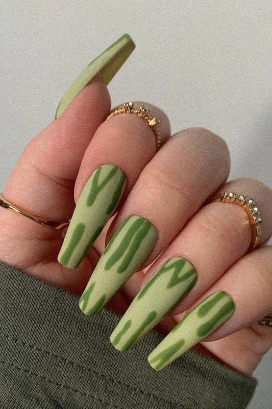 Nails green 12