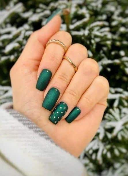 Nails green 17