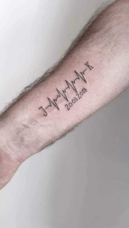 tatuagem batimentos cardiacos masculina 1