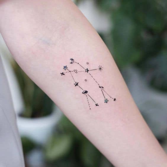 2 tatuagem da constelacao de gemeos