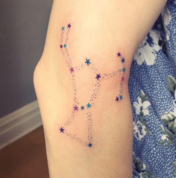 24 tatuagem colorida da constelacao de orion