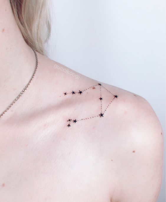 7 tatuagem da constelacao de libra