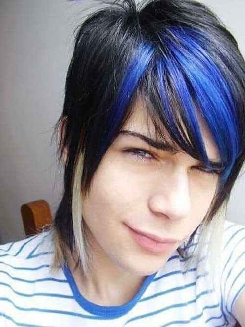 Mecha azul no cabelo masculino ideias