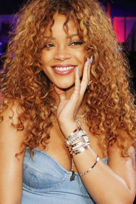 52 cor cabelo Rihanna