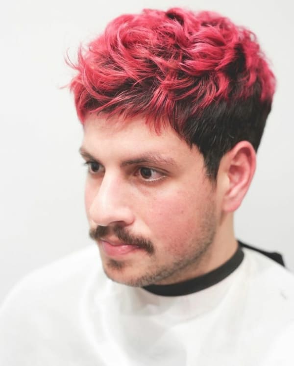 mecha vermelha no cabelo masculino1