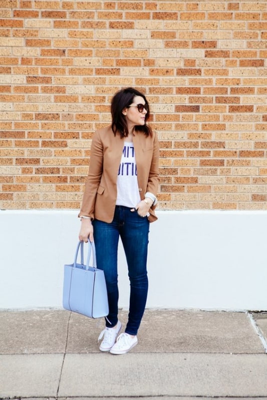 11 look casual com bolsa azul clara Pinterest