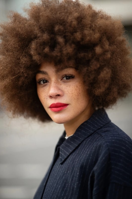 17 cabelo afro volumoso British Vogue