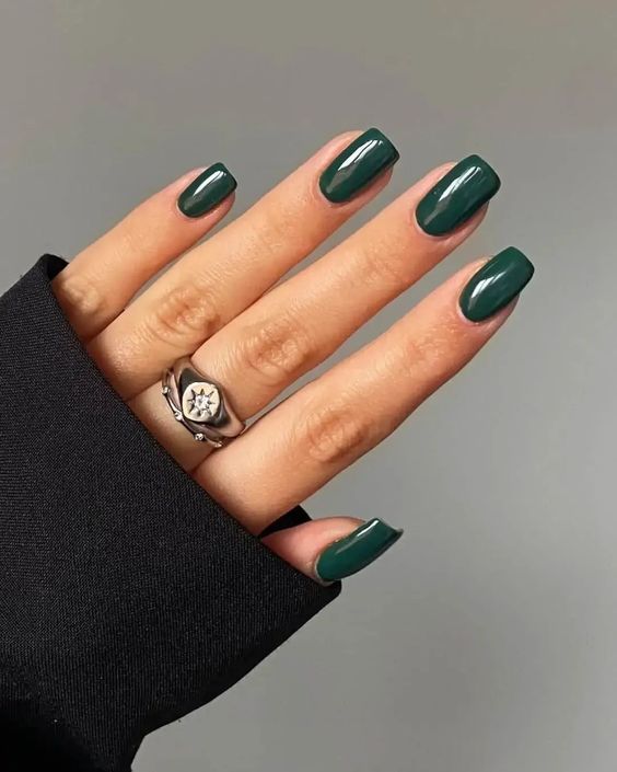 10 unhas decoradas com esmalte verde escuro Pinterest