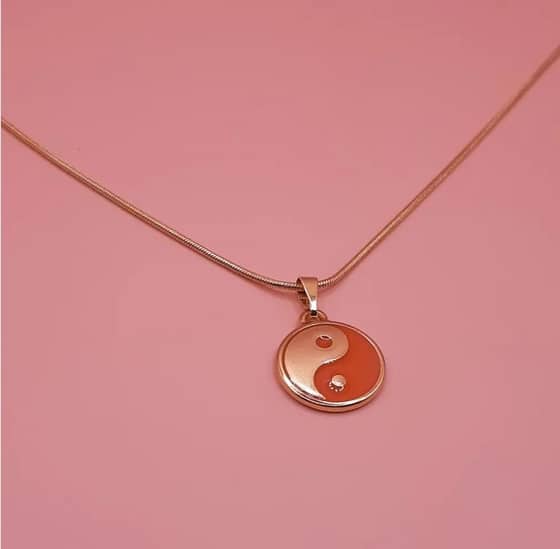 19 colar feminino Yin Yang @brilho de netuno