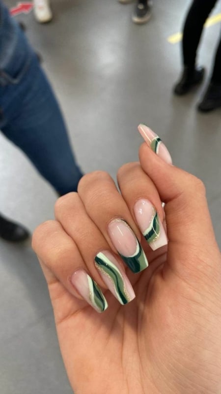 23 nail art com esmalte verde e branco Pinterest