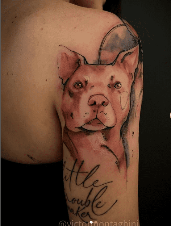 cachorro em tatuagem
