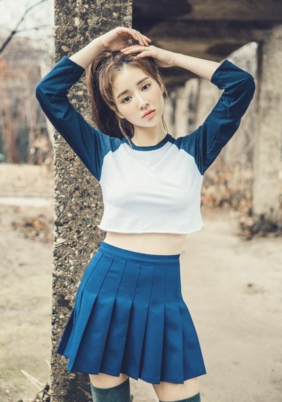20 como usar saia coreana azul Pinterest