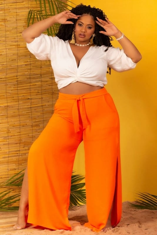 Calca pantalona plus size laranja com fenda Fonte Pinterest