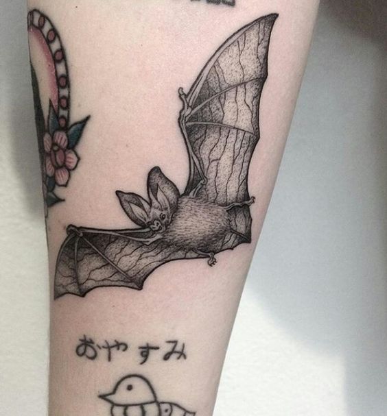 tatuagem conceitual de morcego