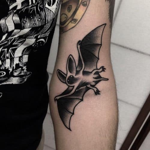 tatuagem simples de morcego
