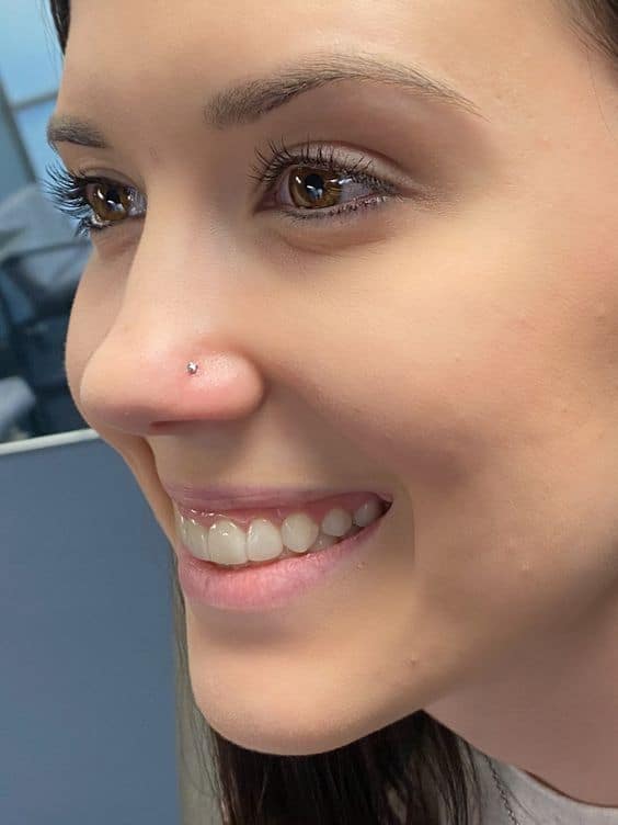 20 piercing pedrinha nariz Body Piercing By Qui Qui