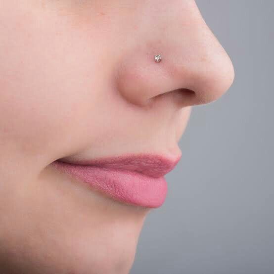 24 piercing delicado de pedrinha no nariz Pinterest