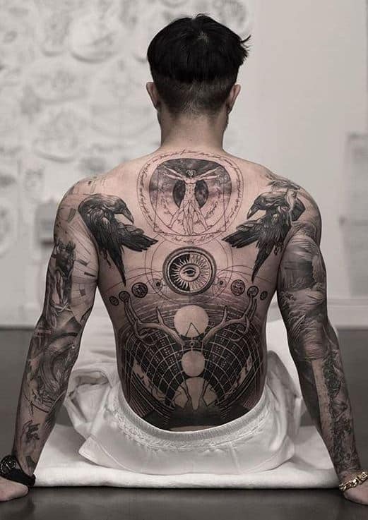 Tatuagem Blackwork: +40 Ideias de Tattoos Sensacionais!