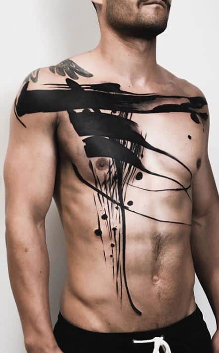 tatuagem Blackwork no peito