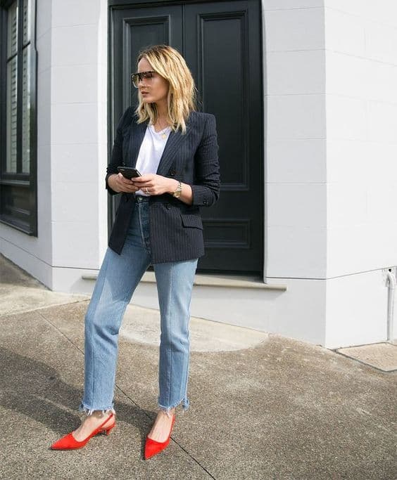 21 look com jeans e slingback vermelho Pinterest